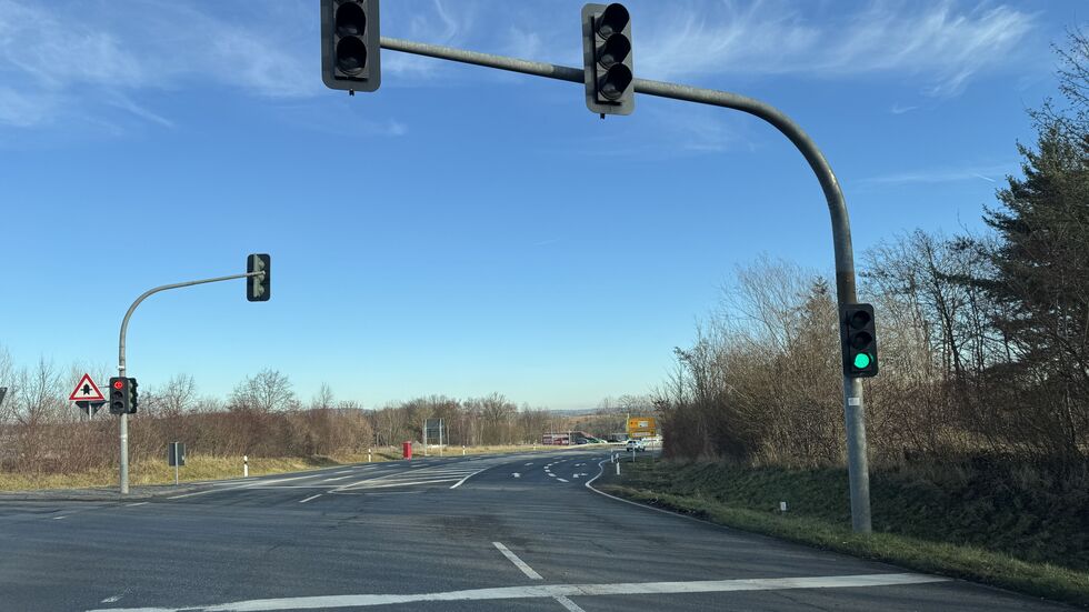 Hier kann der Verkehr wieder rollen. Hier kann der Verkehr wieder rollen.