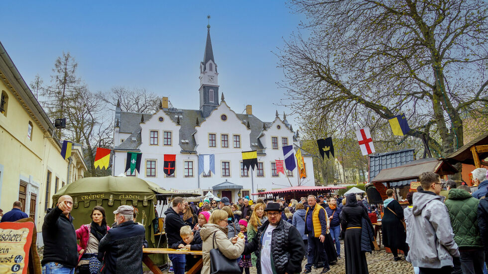 Auf Schloß Burgk in Freital wird über Ostern ein Mittelalterliches Spectaculum gefeiert Auf Schloß Burgk in Freital wird über Ostern ein Mittelalterliches Spectaculum gefeiert