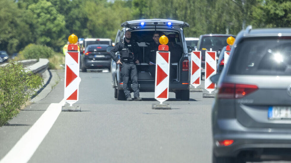 Polizeikontrolle am Samstagmittag Polizeikontrolle am Samstagmittag