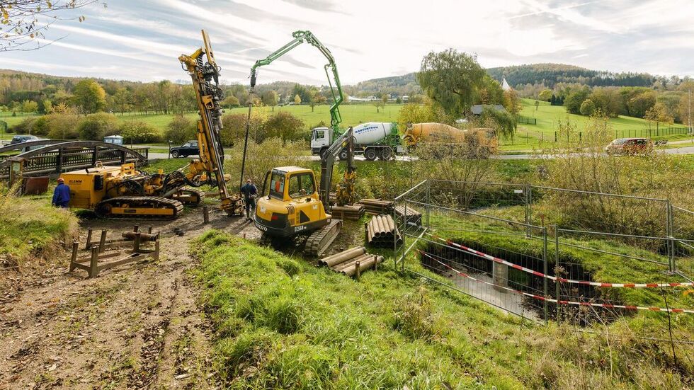 Der Bergbausanier Wismut bei der Arbeit. 