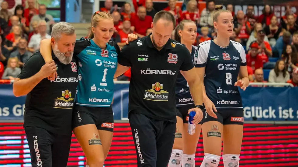 Kapitänin Patricia Nestler hat beim Bundesliga-Auftakt gegen Stuttgart verletzt