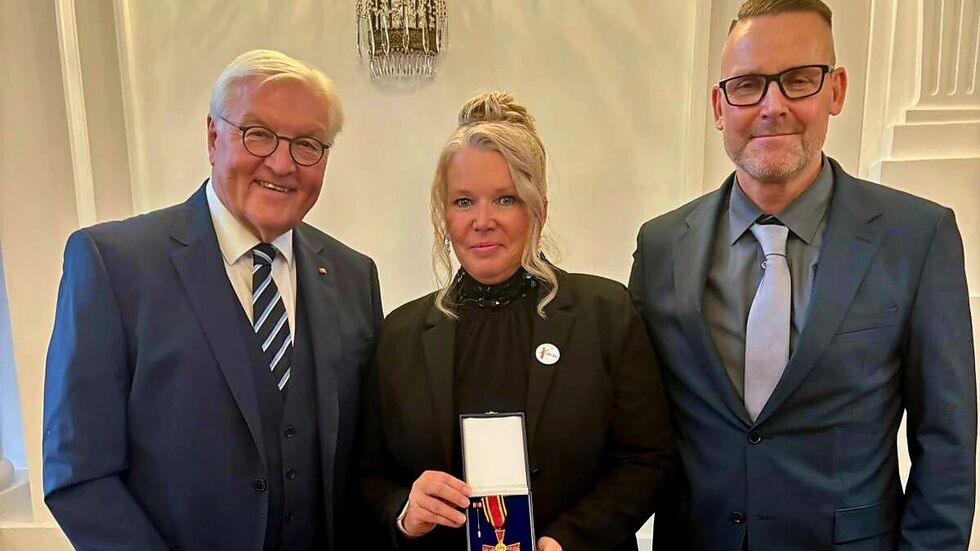 Daniela Lieberwirth mit Ehemann Sven und Bundespräsident Steinmeier