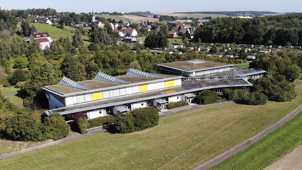 Sachsenlandhalle im Sommer
