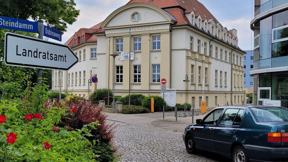 Wer zieht ins Kreishaus in Senftenberg ein?