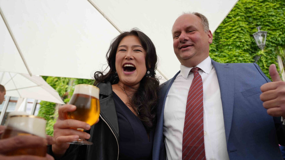 Oberbürgermeister Dirk Hilbert bei der Party zu seiner Wiederwahl im Juli.