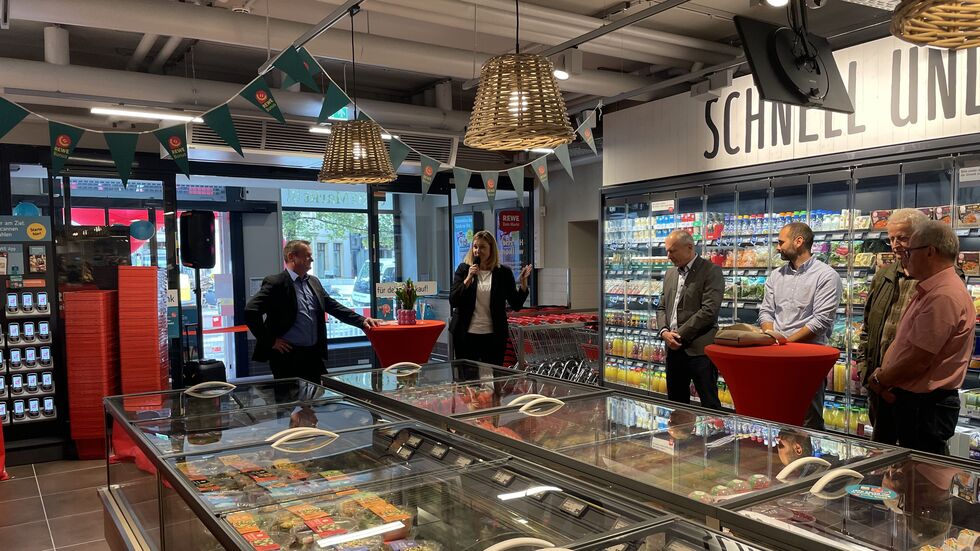 "Ich glaube, hier geht ein Herzenswunsch vieler Zwickauer in Erfüllung", sagte Oberbürgermeisterin Constance Arndt bei der Eröffnung.