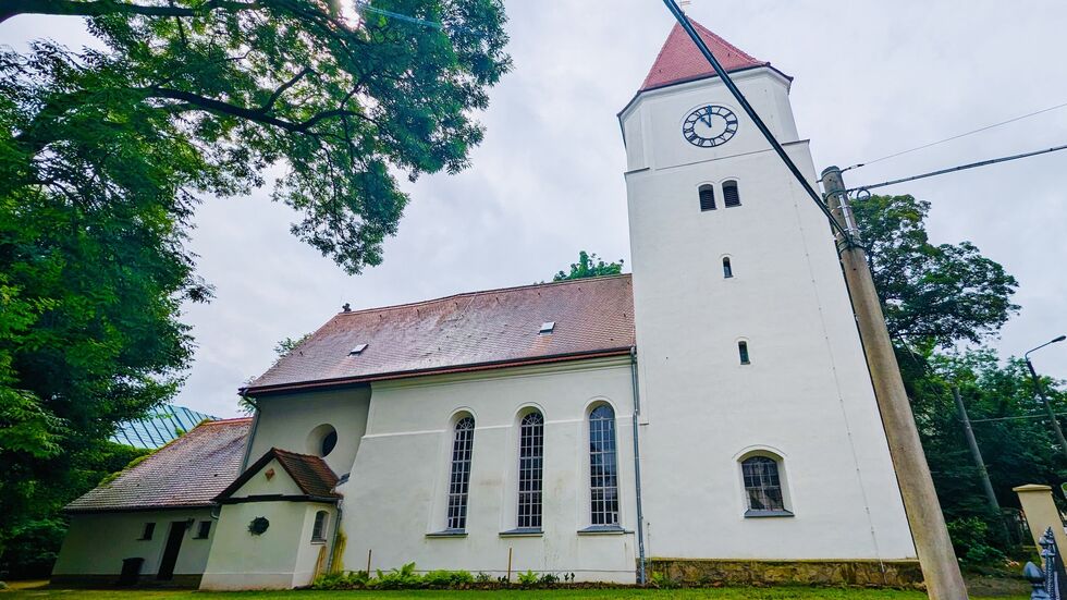Die Stephanuskirche an der Kieler Straße im Leipziger Stadtteil Mockau-Nord, hier klauten Diebe Teile der etwa 150 Jahre alten Orgel. Die Stephanuskirche an der Kieler Straße im Leipziger Stadtteil Mockau-Nord, hier klauten Diebe Teile der etwa 150 Jahre alten Orgel.