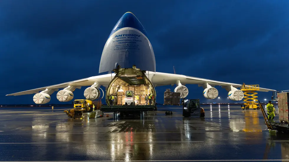 Ziel der Sprengstoffdrohnen war offenbar eine der riesigen, ukrainischen Transportflugzeuge auf dem Flughafen Leipzig/Halle. Ziel der Sprengstoffdrohnen war offenbar eine der riesigen, ukrainischen Transportflugzeuge auf dem Flughafen Leipzig/Halle.