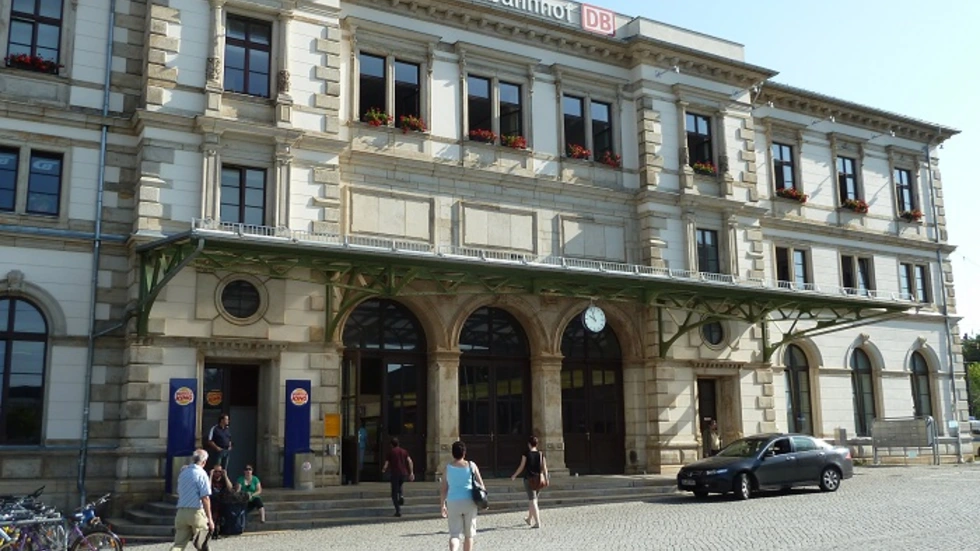 Im Chemnitzer Hauptbahnhof schnappten Bundespolizisten einen Russen, der mit mehreren Haftbefehlen gesucht wurde.