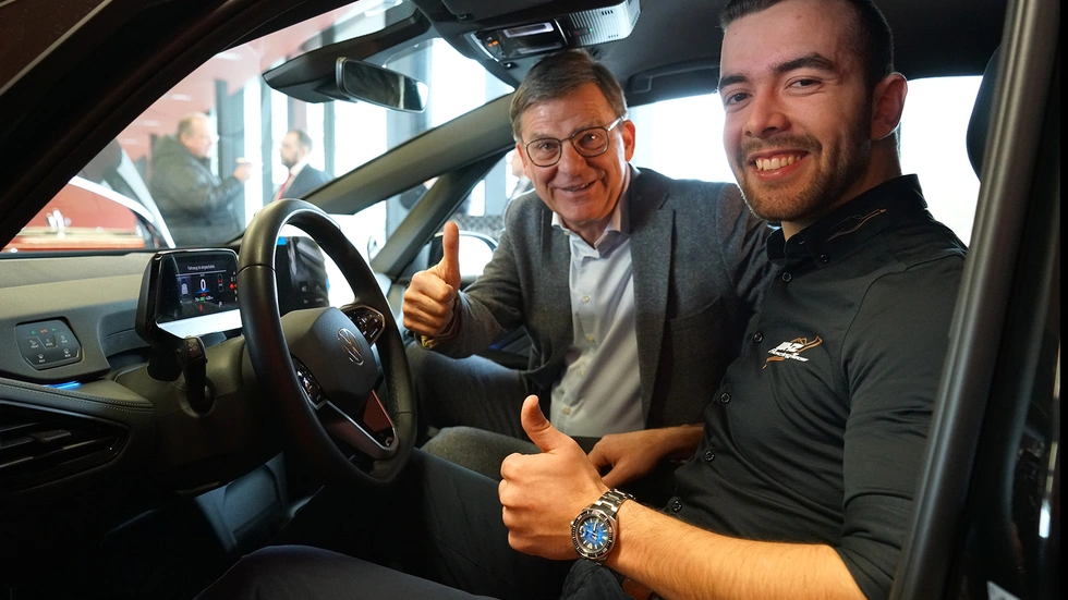 „Mit dem ID.3 zieht Serientechnologie in die Hochschulausbildung ein", erklärt Prof. Thomas Edig, Personalchef von VW Sachsen.
