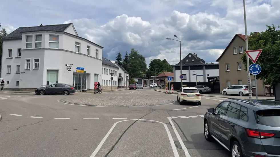 Der Minikreisel und ein Stück in Richtung Markt werden vorausichtlich nächstes Jahr auf Vordermann gebracht.