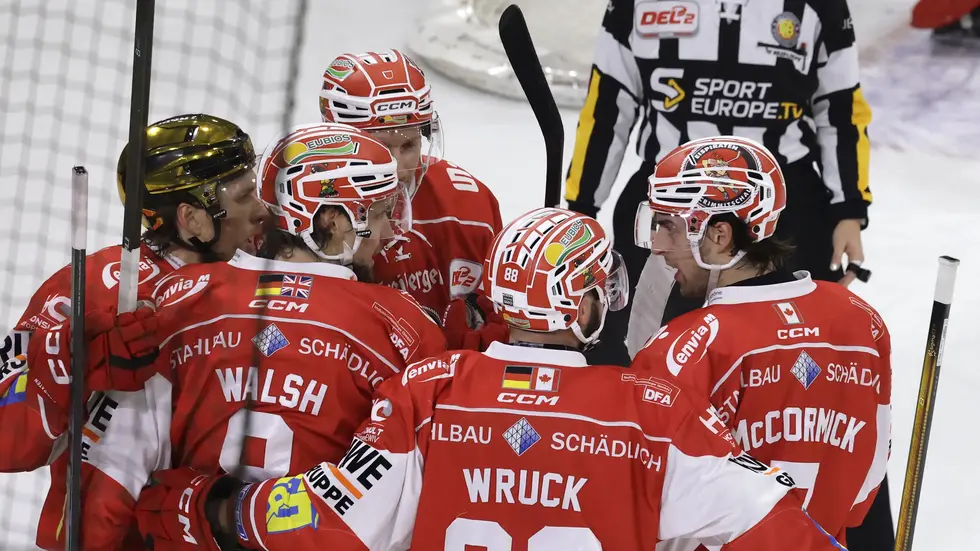 Kämpfen und siegen heißt es für die Eispiraten am Wochenende.