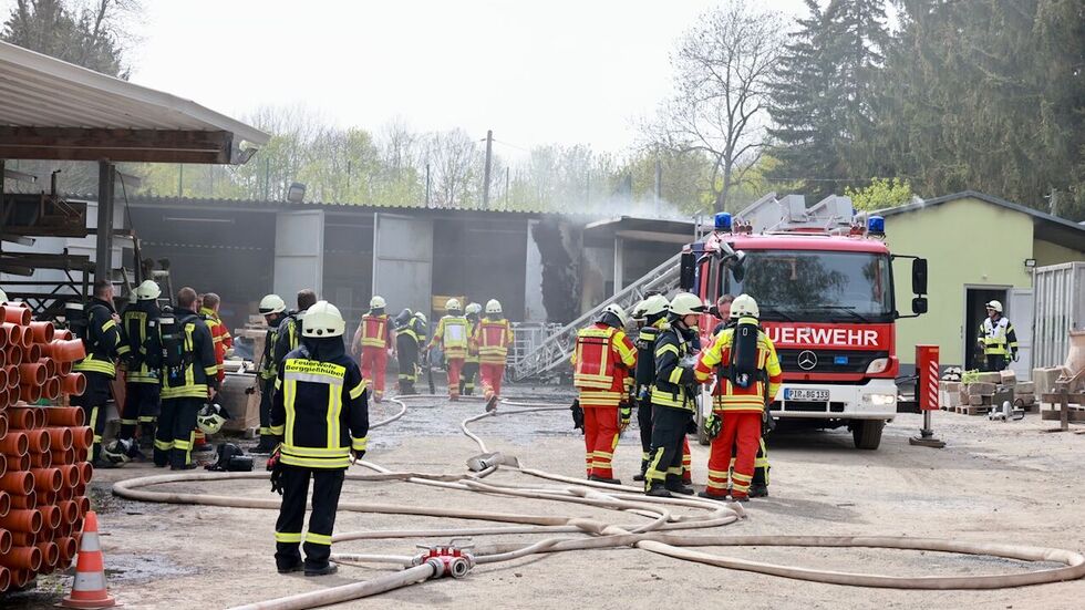 Die Einsatzkräfte vor Ort.