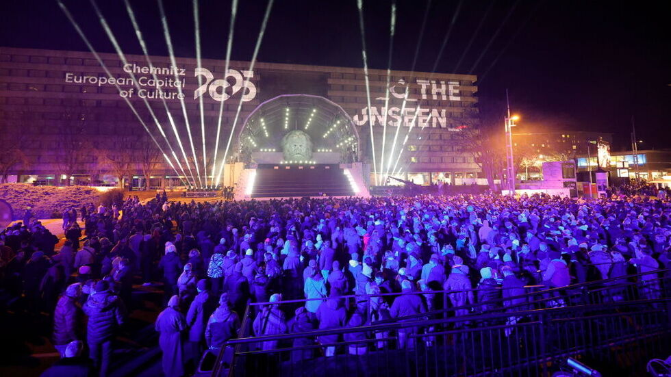 Das Kulturhauptstadtjahr ist gestartet. Die Chemnitzer können sich mit ihren Gästen auf über 1.000 Veranstaltungen freuen. Satte 100 Millionen Euro fließen in das Projekt.