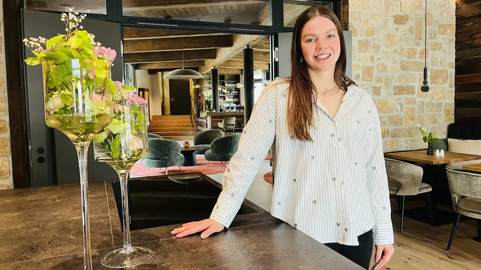 Lucie Bräuer ist die stellvertretende Hoteldirektorin Lucie Bräuer ist die stellvertretende Hoteldirektorin