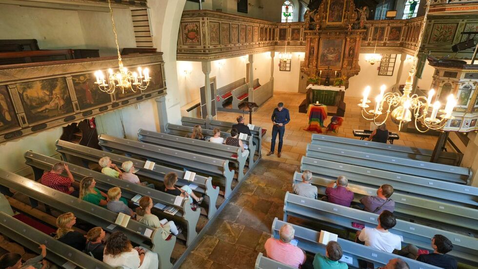 Zeitgleich zur Demo gab es in der Kirche ein Friedensgebet
