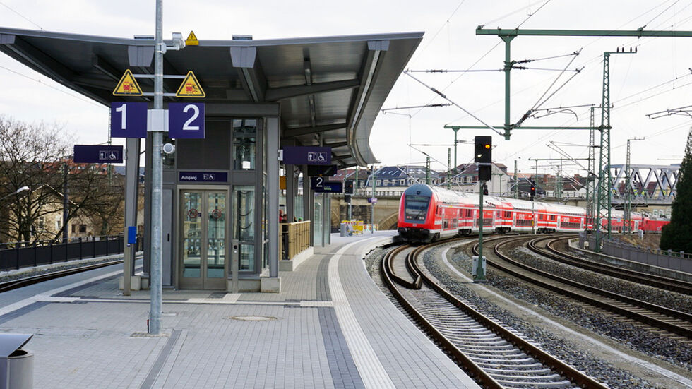 Der Haltepunkt Dresden Bischofsplatz wurde im Rahmen der 3. Baustufe gebaut