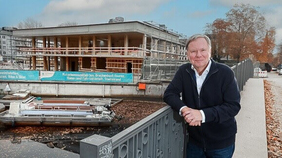 Der Mittweidaer Honorar-Professor Dirk Thärichen will in Leipzig Oberbürgermeister werden - hier steht er an der Baustelle vom Leipziger Stadthafen, dort ist er seit einigen Jahren Geschäftsführer. Der Mittweidaer Honorar-Professor Dirk Thärichen will in Leipzig Oberbürgermeister werden - hier steht er an der Baustelle vom Leipziger Stadthafen, dort ist er seit einigen Jahren Geschäftsführer.