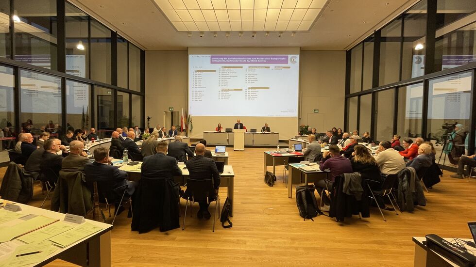 Der Stadtrat hat Ja gesagt zur Auftragsvergabe an Goldbeck. Der Stadtrat hat Ja gesagt zur Auftragsvergabe an Goldbeck.