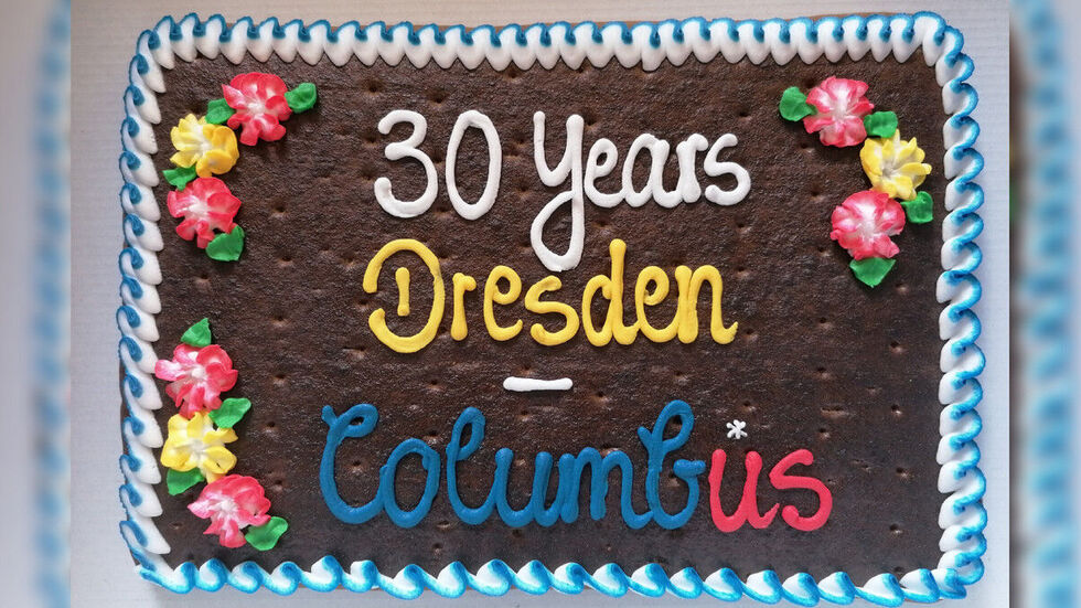 Dieser Jubiläumslebkuchen ist das Geschenk für die Gastgeber in Columbus.