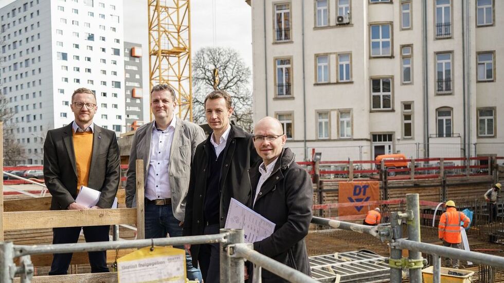 Alfred Mönch, Roberto Witt (beide von Zeiss), Danyel Pfingsten und Holger Baalhorn (beide von der IPROconsult GmbH, von links).
