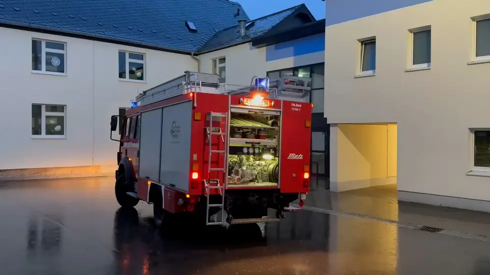 Die Feuerwehr musste den Keller der Grundschule Sosa auspumpen.