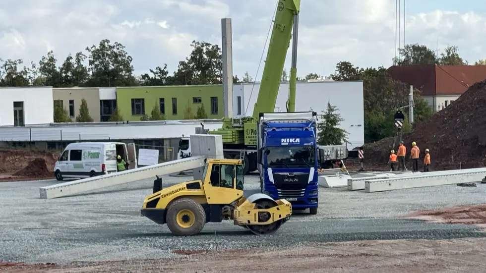 Baustelle der Ballsporthalle