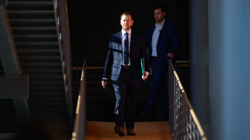 Wenn es nach Sachsens Ministerpräsident Michael Kretschmer geht, soll Ryanair wieder zurück nach Sachsen.