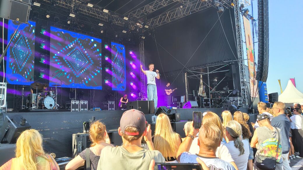 Iggy Kelly auf dem Theaterplatz